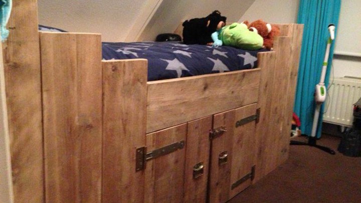 luca slaapkamer 3.jpg